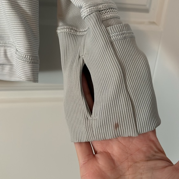 Lululemon Run Wild 1/2 Zip Pullover 6 Stripe thumb holes mock neck - Picture 6 of 9